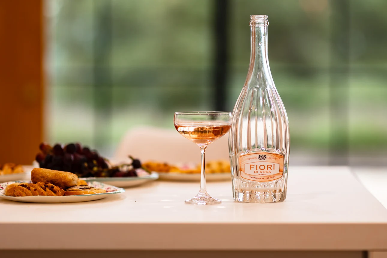 sprakling wine at upton barn wedding venue